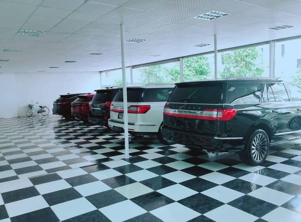 Địa chỉ bán xe ô tô cũ uy tín Showroom Nguyễn Văn Cừ