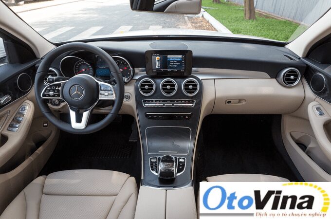 Đánh giá về nội thất của Mercedes C200 và C200 Exclusive