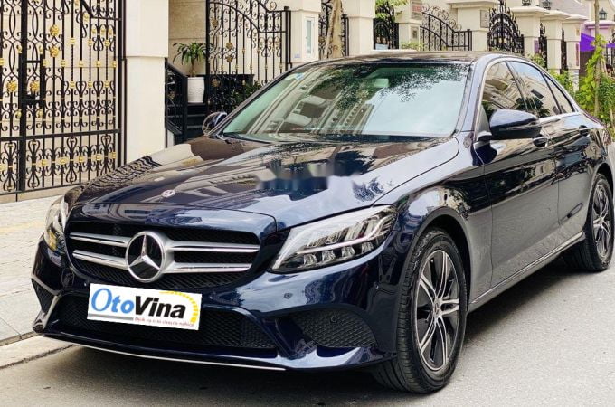 Địa chỉ bán mercedes c200 2020