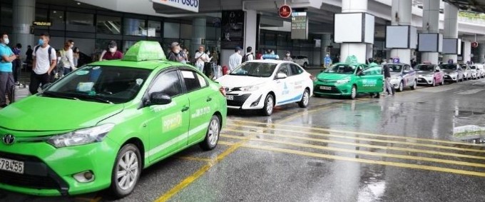Dịch vụ xe đưa đón sân bay Nội Bài là xe taxi