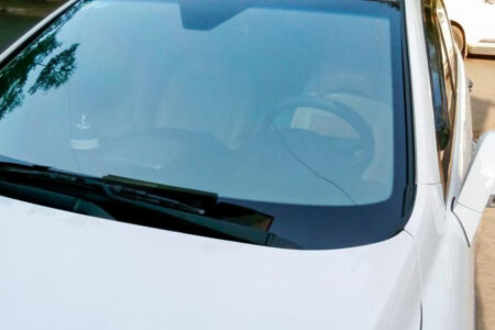 Cách Kiểm Tra Kính Ô Tô Chính Hãng – Kinh Nghiệm Từ Chuyên Gia Xehoi.com.vn