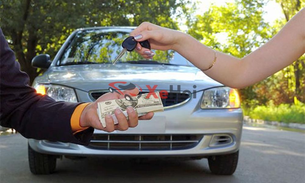 Cầm ô tô đang trả góp